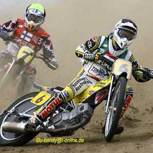 <b>Theo Pijper #6 (photo u-bandy@t-online.de)</b> <b>Theo Pijper #6 (photo u-bandy@t-online.de)</b>