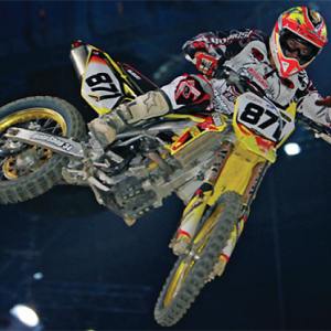 <b>Fabien Izoird - Suzuki - Leader du SX Tour 2010 (photo Orgacom)</b> <b>Fabien Izoird - Suzuki - Leader du SX Tour 2010 (photo Orgacom)</b>