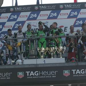 <b>Podium des 34e 24 Heures du Mans (photo Jean-Paul Ancion/FFM)</b> <b>Podium des 34e 24 Heures du Mans (photo Jean-Paul Ancion/FFM)</b>