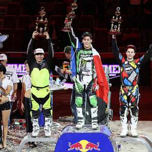 <b>Podium du Samedi : Javier Villegas (Yamaha), Rémi Bizouard - Yamaha et Brice Izzo - Yamaha (photo FIM)</b> <b>Podium du Samedi : Javier Villegas (Yamaha), Rémi Bizouard - Yamaha et Brice Izzo - Yamaha (photo FIM)</b>