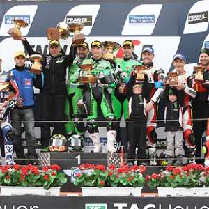 <b>Podium de la 76e édition du Bol d'Or (photo FIM/Good-Shoot)</b> <b>Podium de la 76e édition du Bol d'Or (photo FIM/Good-Shoot)</b>