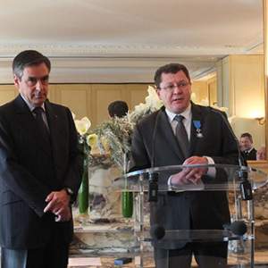 <b>Monsieur François Fillon et Monsieur Jacques Bolle - Président de la FFM (photo Yume.com)</b> <b>Monsieur François Fillon et Monsieur Jacques Bolle - Président de la FFM (photo Yume.com)</b>