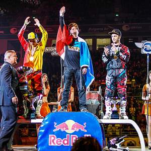<b>Podium final 2013 : Libor Podmol - Yamaha, David Rinaldo - Yamaha et Brice Izzo - Yamaha (photo Nightofthejumps.com)</b> <b>Podium final 2013 : Libor Podmol - Yamaha, David Rinaldo - Yamaha et Brice Izzo - Yamaha (photo Nightofthejumps.com)</b>