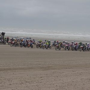 <b>Départ de l'Enduropale Jeunes (photo Le Touquet-Paris-Plage)</b> <b>Départ de l'Enduropale Jeunes (photo Le Touquet-Paris-Plage)</b>