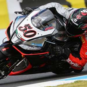 <b>Sylvain Guintoli - Aprilia (photo World SBK)</b> <b>Sylvain Guintoli - Aprilia (photo World SBK)</b>