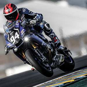 <b>Mike Di Meglio - Yamaha (photo GMT94)</b> <b>Mike Di Meglio - Yamaha (photo GMT94)</b>