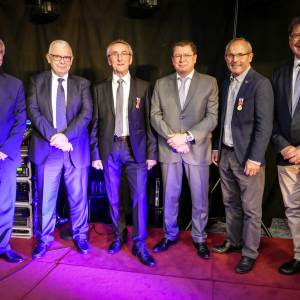 Jean-Marc Desnues – 1er Vice-Président de la FFM, Patrick Coutant – Président de la Commission Nationale de Vitesse, Dominique Méliand – Directeur du SERT, Jacques Bolle – Président de la FFM, Jean-Pierre Villerbue - Président du Moto-Club de Romagné et Patrick Bertaud – Président de la Ligue Bretagne (photo FFM)