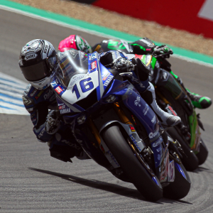 Jules Cluzel - Yamaha et Lucas Mahias - Kawasaki (photo wsbk.com)