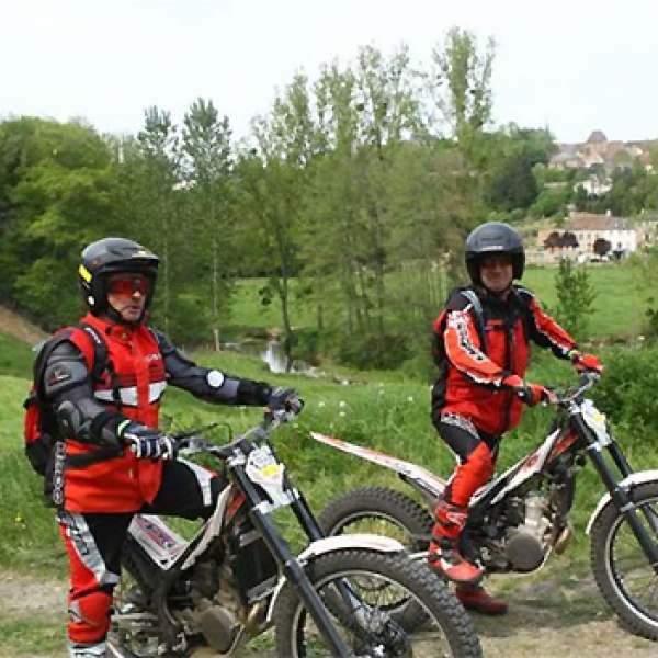 <b>(photo trialmag.fr)</b> <b>(photo trialmag.fr)</b>