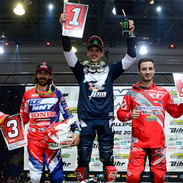 Podium SX1 : Fabien Izoird (gauche), Cédric Soubeyras (centre) et Adrien Escoffier (droite) 