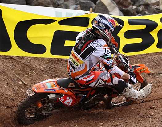 De nouvelles tenues cross signées KTM