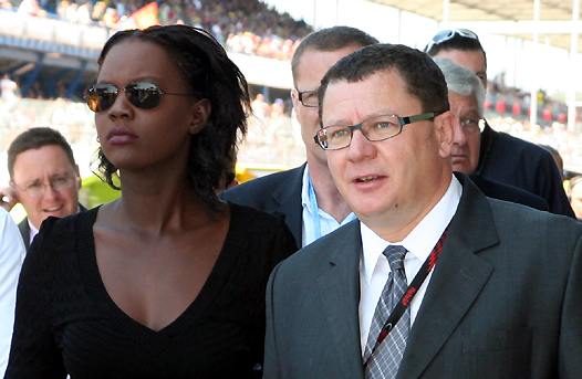 <b>Madame Rama Yade - Secrétaire d’Etat aux Sports et Monsieur Jacques Bolle - Président de la FFM (photo Jean-Paul Ancion/i-Kio/FFM)</b>