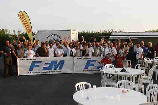 <b>Les Commissaires de piste (photo Gérard Delio/Photopress)</b>