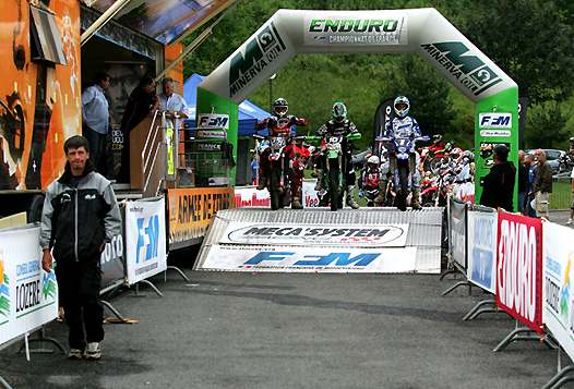 <b>Départ Elite E1 (photo Vincent Bedos/Motographie/FFM)</b>