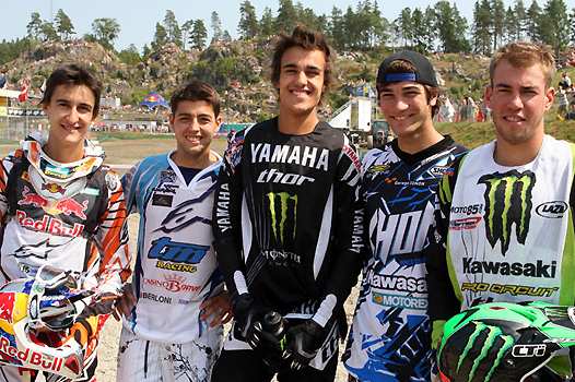 <b>Réunis lors du récent Grand Prix de Suède, Marvin Musquin, Anthony Boissière, Gautier Paulin, Xavier Boog et Steven Frossard (de gauche à droite) sont cinq des sept nominés pour la sélection française (Photo Pasacal Haudiquert/Mediacross/FFM)</b>