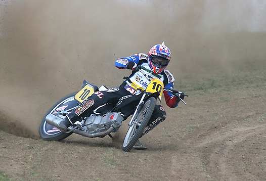 <b>Mathieu Trésarrieu (photo www.grasstrack-marmande.com)</b>