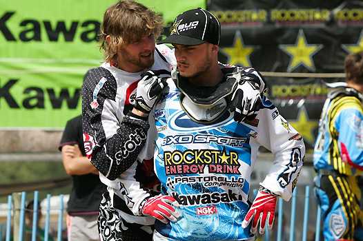 <b>Cyrille Coulon - Suzuki et Nicolas Aubin - Bud Racing Kawasaki (photo Gilles Lefrancq/FFM/www.elite-motocross.fr)</b>