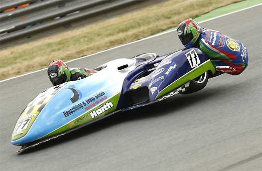 <b>Tim Reeves et Grégory Cluze - LCR/Honda (photo FIM)</b>