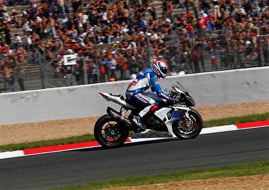 <b>Vincent Philippe - Suzuki (photo FIM)</b>