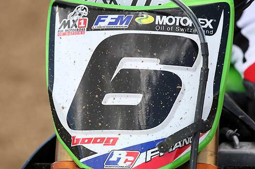 <b>Plaque Xavier Boog - Kawasaki (photo Pascal Haudiquert/Mediacross/FFM)</b>