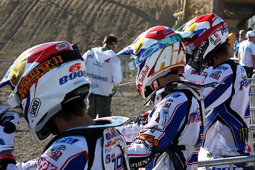 <b>Xavier Boog - Kawasaki, Marvin Musquin - KTM et Gautier Paulin – Yamaha (photo Pascal Haudiquert/Mediacross/FFM)</b>