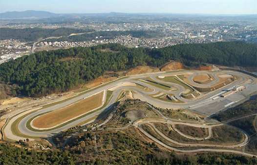 <b>Circuit d'Alès (photo polemecanique-mc.com)</b>