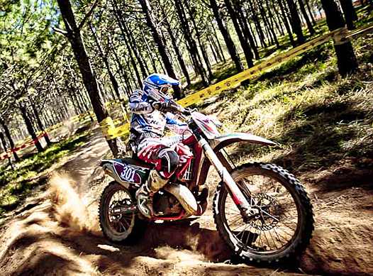 <b>Audrey Rossat - Gas Gas dans la forêt de Cointzo (photo Mathieu Talayssat)</b>