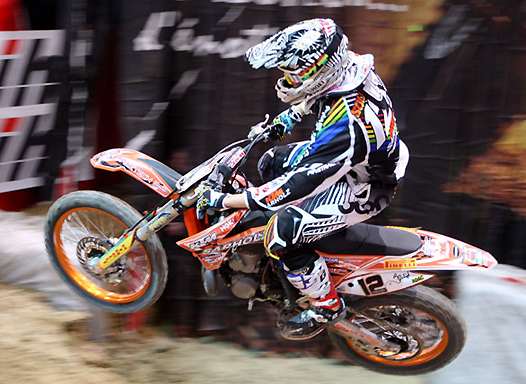 <b>Cédric Soubeyras – KTM monte sur la 3e marche du podium Parisien (photo Pascal Haudiquert/Mediacross)</b>