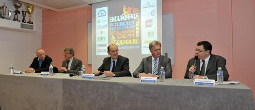 <b>David Hauquier, Directeur Sportif, Daniel Fasquelle député maire du Touquet Paris-Plage, Bernard Baudoux, président d'ETO, Didier Hiel, Vice président du Conseil Général du Pas de Calais en charge des Sports et Jacques Bolle, Président de la FFM (photo Lilian Martorell/FFM)</b>
