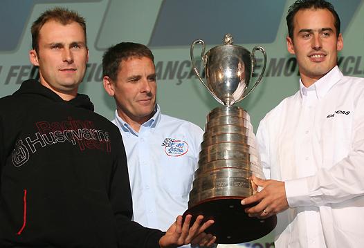 <b>Sébastien Guillaume - HVA, Frédéric Weill, Entraîneur National FFM et Christophe Nambotin - Gas Gas (photo Jean-Paul Ancion/FFM)</b>