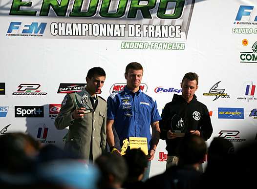 <b>Podium Junior : Romain Dumontier - Yamaha-EEAT-FFM, Mathias Bellino - Husaberg et Romain Boucardey - KTM (photo Vincent Bedos/Motographie/FFM)</b>