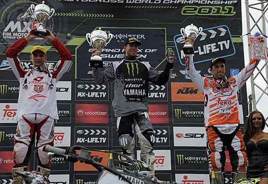 <b>Podium MX1 : Evgeny Bobryshev - Honda, Steven Frossard - Yamaha et Toni Cairoli - KTM (photo Youthstream)</b>