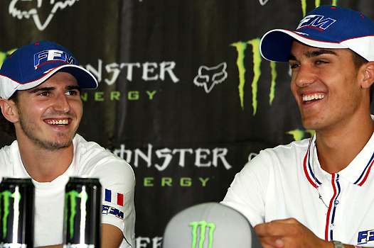<b>Christophe Pourcel - Kawasaki et Gautier Paulin - Yamaha (photo Pascal Haudiquert/Mediacross/FFM)</b>