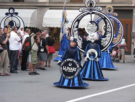 <b>Défilé aux couleurs vénitiennes (photo Jean-Thierry Courty/FFM)</b>