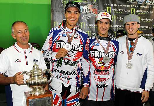 <b>Olivier Robert - Entraineur National, Gautier Paulin - Yamaha, Marvin Musquin - KTM et Christophe Pourcel - Kawasaki (photo Pascal Haudiquert/Mediacross/FFM)</b>