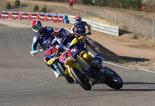 <b>L'Equipe de France Senior au warm up (photo Bénédicte Simon/FFM)</b>