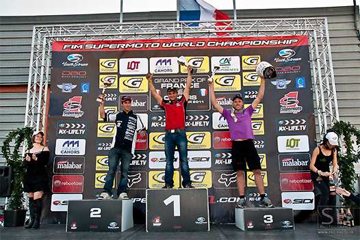 <b>Podium du Championnat de France Superquader 2011 : Christophe Cuche - RST Racing, Mathieu Blanc - Racing et Stéphane Morin - Suzuki TMC (photo Stéphane Bernard/pro-photo.fr)</b>