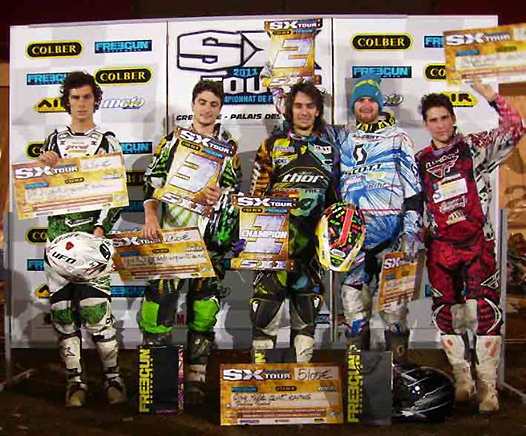 <b>Quinté Final SX1 - 2011 : Angelo Pellegrini - Suzuki, Christophe Martin - Honda, Fabien Izoird - Suzuki, Cyrille Coulon - Suzuki et Loïc Rombaud - Honda (photo Espritmx.com)</b>