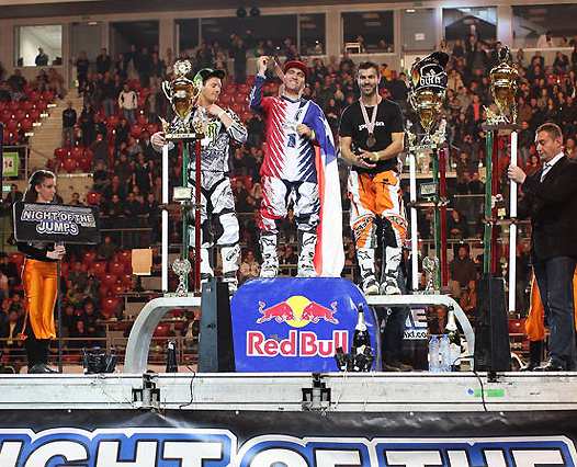 <b>Podium Championnat du Monde 2011 : Rémi Bizouard – Yamaha, Javier Villegas – Yamaha et Jose Miralles - KTM (photo FIM)</b>