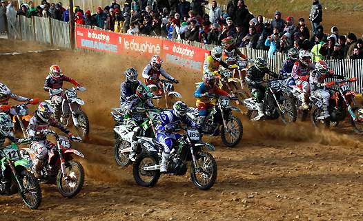 <b>Départ MX1 (photo Yamaha Racing)</b>
