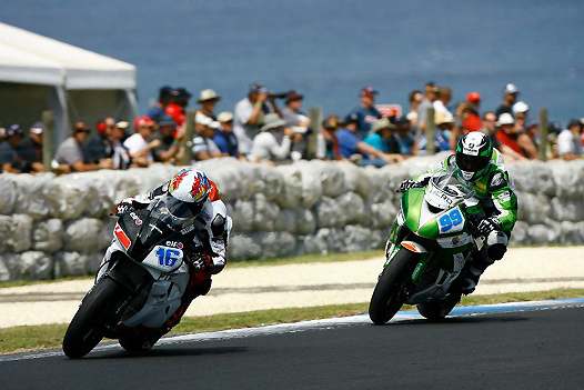 <b>Jules Cluzel - Honda-PTR Honda et Fabien Foret - Kawasaki-Kawasaki Intermoto Step (photo PTR)</b>