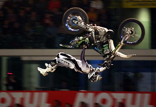 <b>David Rinaldo - Yamaha (photo Nightofthejumps.com)</b>