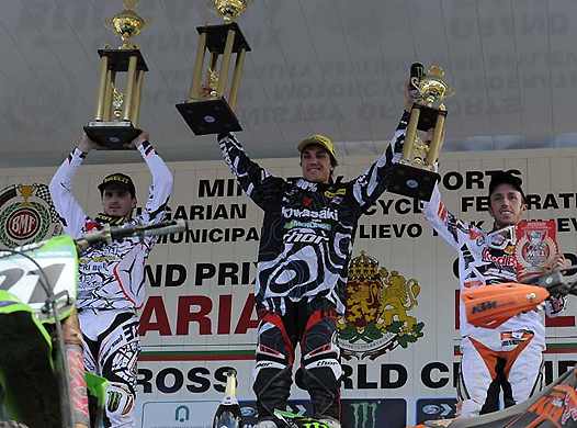 <b>Podium overall MX1 : Christophe Pourcel - Kawasaki, Gautier Paulin - Kawasaki et Toni Cairoli - KTM (photo Youthstream)</b>