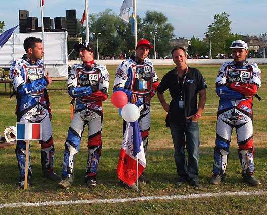 <b>L'Equipe de France FFM de Long Track avec Stéphane Tresarrieu, Mathieu Tresarrieu, David Bellego et le réserviste Gabriel Dubernard (photo Luc Guillaume)</b>