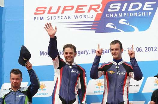 <b>Podium Hongaroring : Jörg Steinhausen/Gregory Cluze - LCR-BMW (photo Eric Sauvage/Mototribu.com)</b>