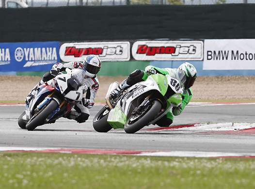 <b>Julien Da Costa - Kawasaki devant Sébastien Gimbert - BMW (photo Gérard Delio/Photopress)</b>