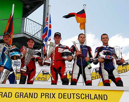 <b>A droite : Jörg Steinhausen et Gregory Cluze - LCR-BMW (photo FIM)</b>