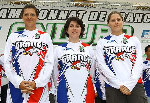L'Equipe de France Trophée Féminin : Ludivine Puy - Gas Gas, Blandine Dufrene – Husaberg et Audrey Rossat – KTM (photo FFM)