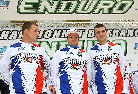 L'Equipe de France Trophée Junior : Alexandre Queyreyre - EEAT-FFM-Yamaha, Mathias Bellino - Husaberg et Kevin Rohmer - EEAT-FFM-Yamaha (photo FFM) 