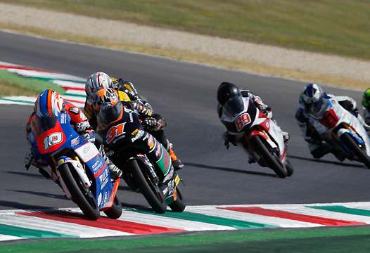 <b>Alexis Masbou #10 - Honda-Caretta Technology-FFM devant Alan Techer #89 - TSR Honda-Technomag-CIP-TSR (photo MotoGP.com)</b>